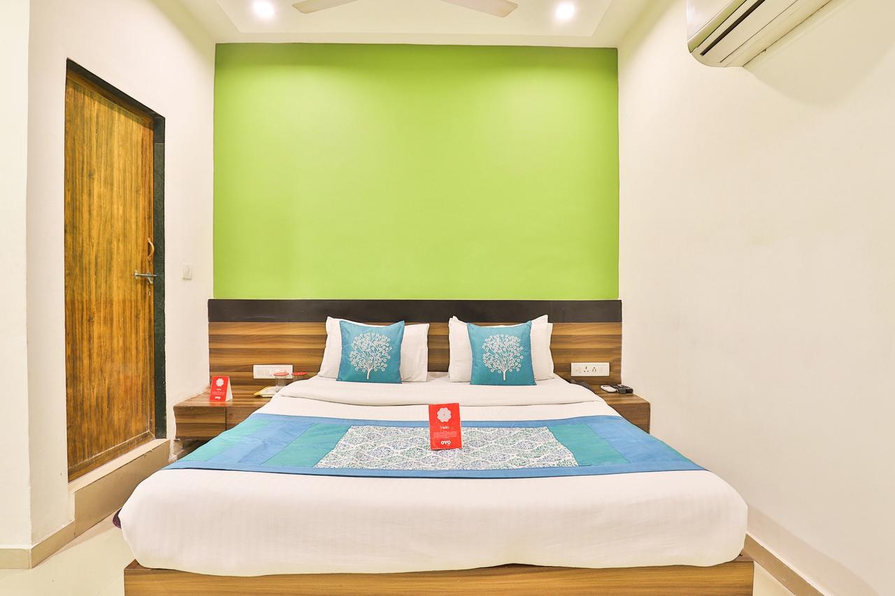 Oyo 4605 Hotel Aakarsh 다람샬라 외부 사진