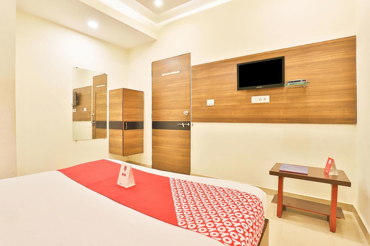 Oyo 4605 Hotel Aakarsh 다람샬라 외부 사진