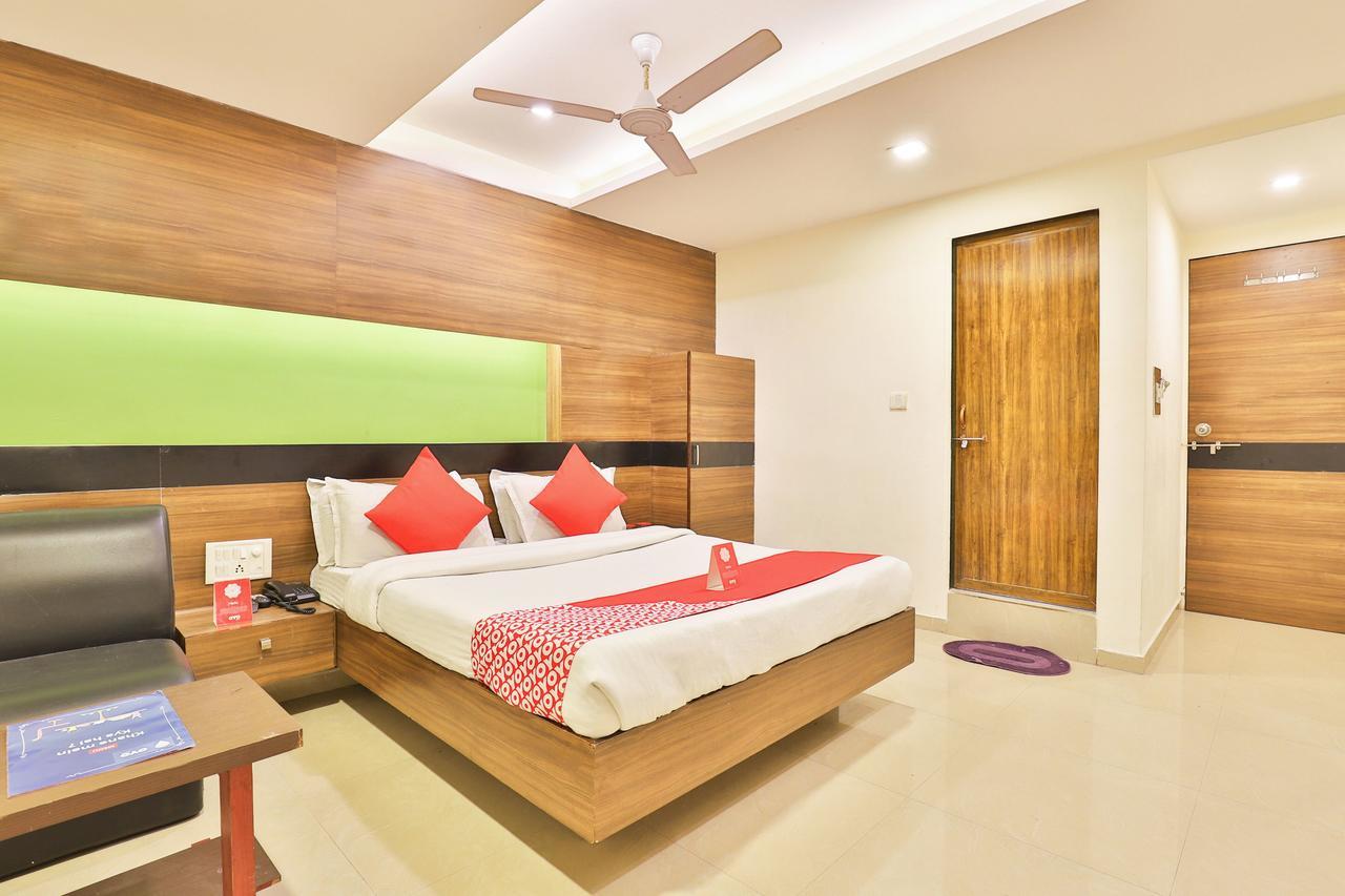 Oyo 4605 Hotel Aakarsh 다람샬라 외부 사진